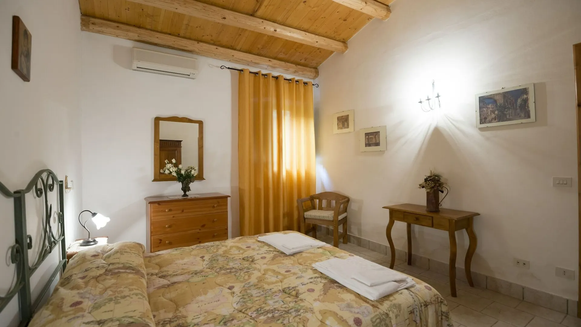 Canicattini Bagni Agriturismo Borgo Degli Ulivi منزل ريفي